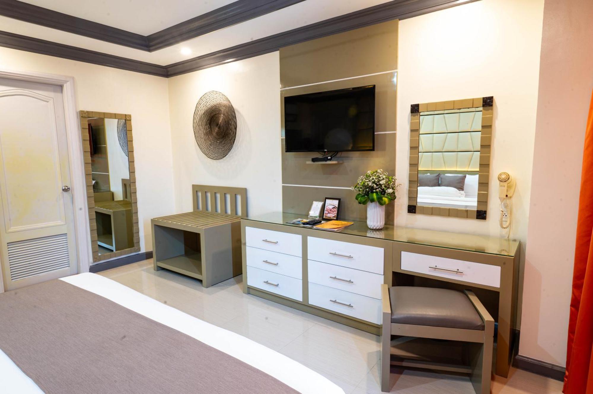 The Apo View Hotel Davao Bagian luar foto