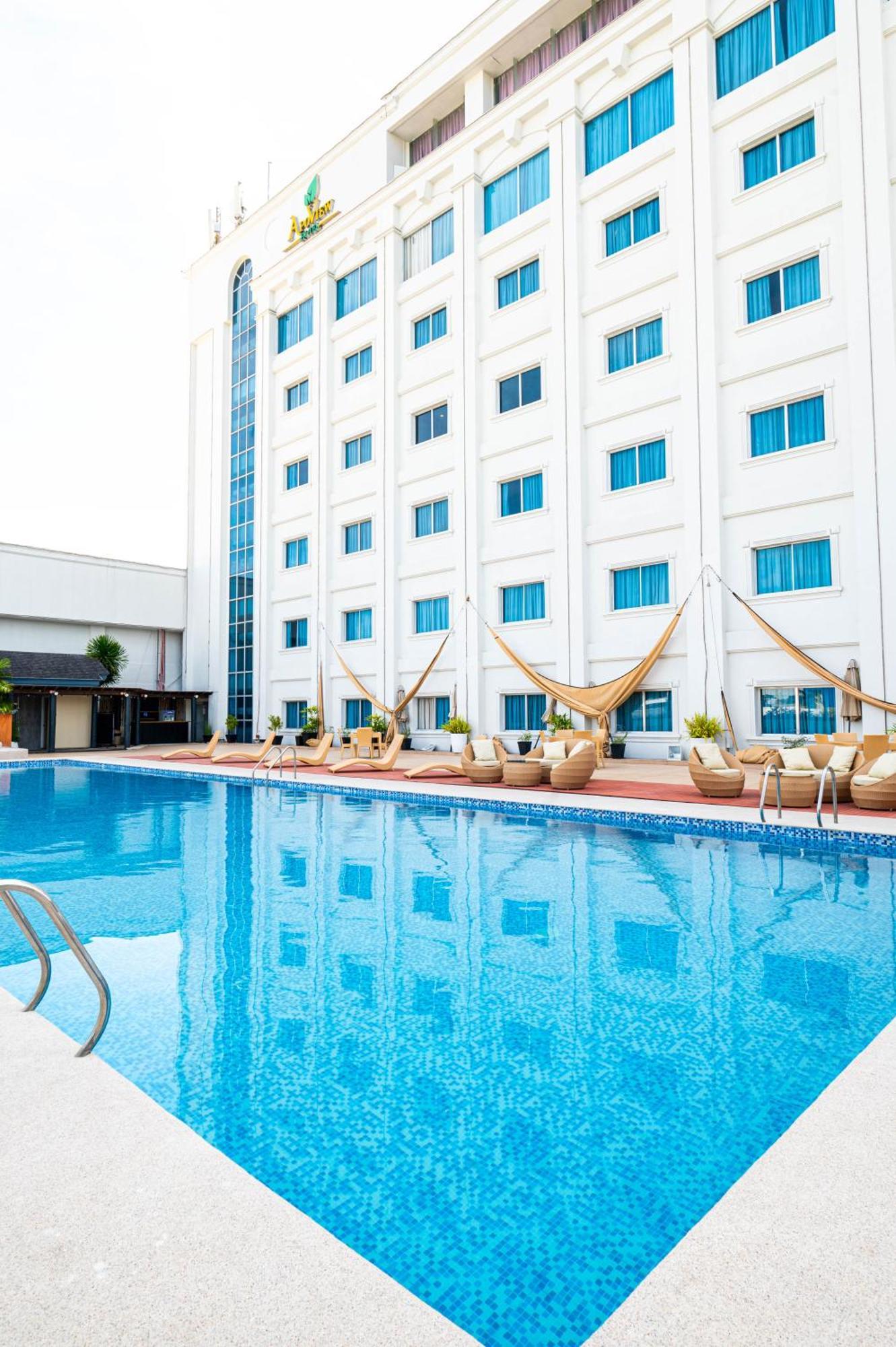 The Apo View Hotel Davao Bagian luar foto