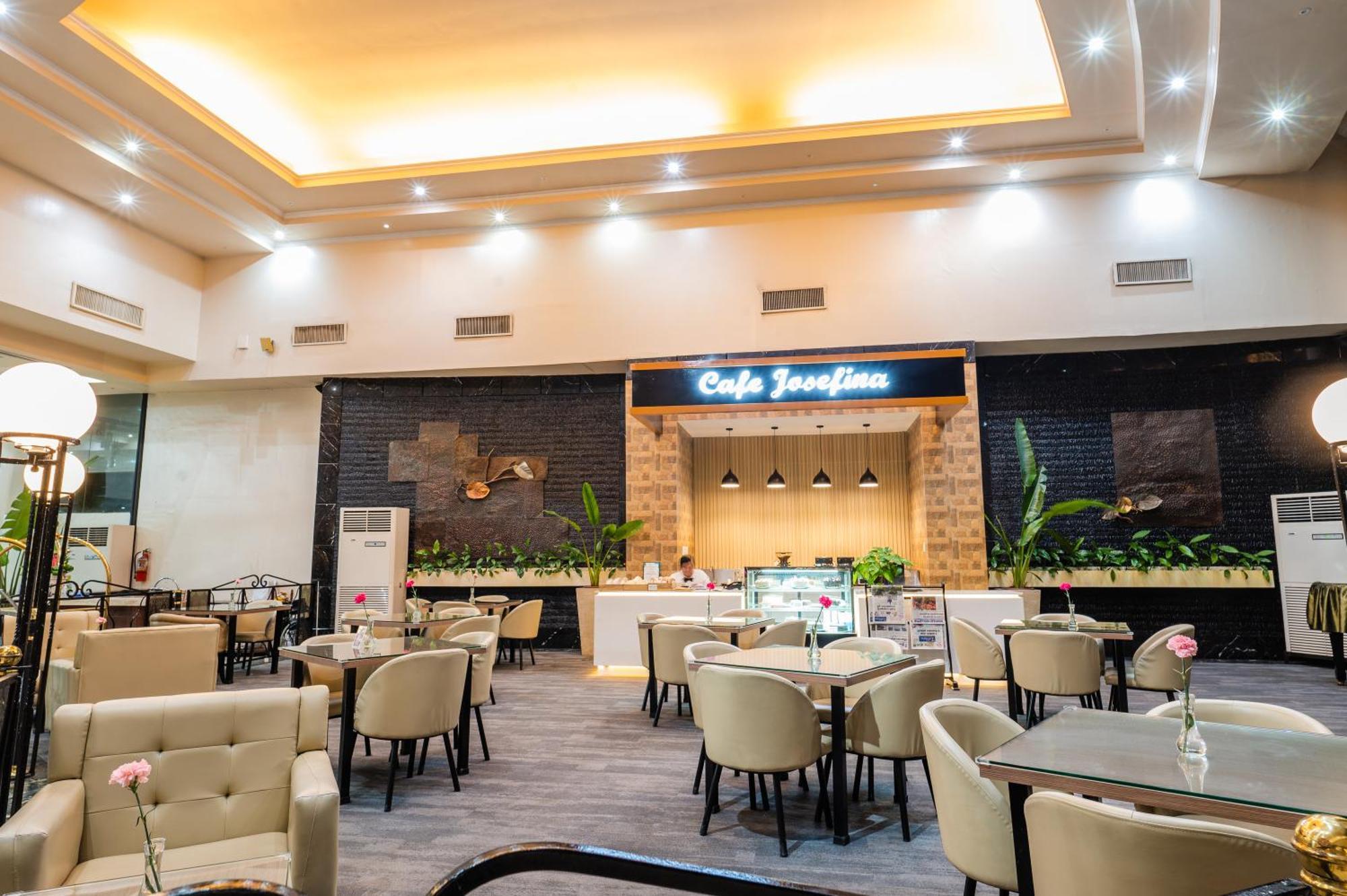 The Apo View Hotel Davao Bagian luar foto